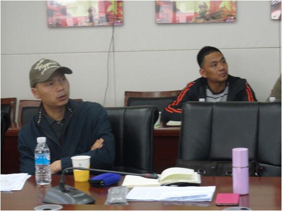 保山移动车辆主管何林刚（前排就坐）参与全程培训。